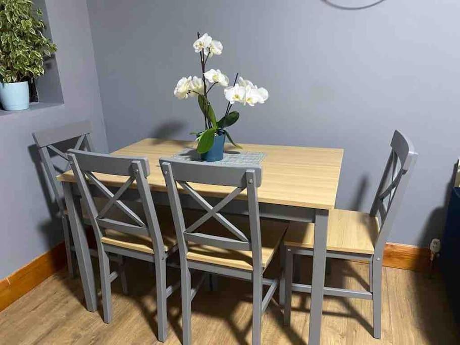 Lovely 1 Bed Studio Apartment With Free Parking Oksford Zewnętrze zdjęcie